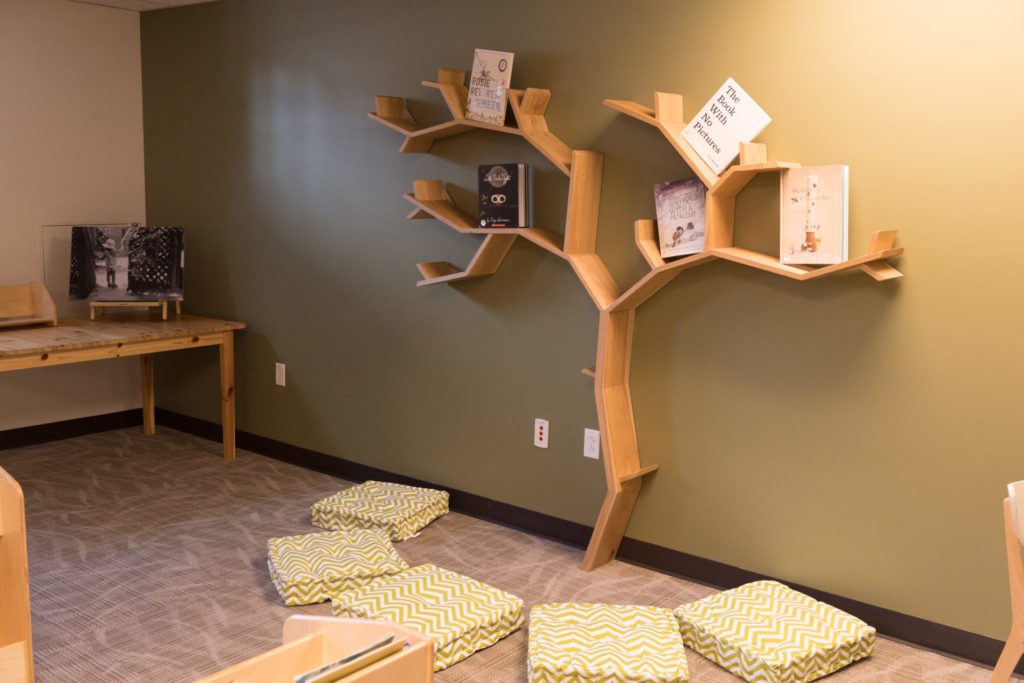 The tree bookshelf