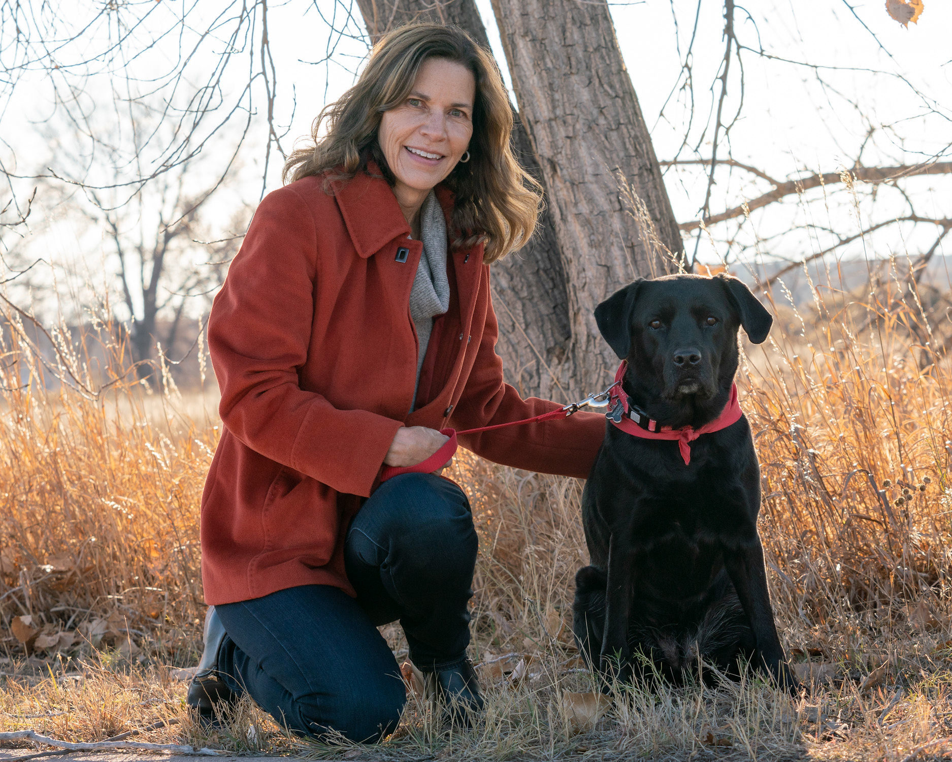 human-animal bond in colorado volunteer lee miketa and her black labrador retriever brooklyn