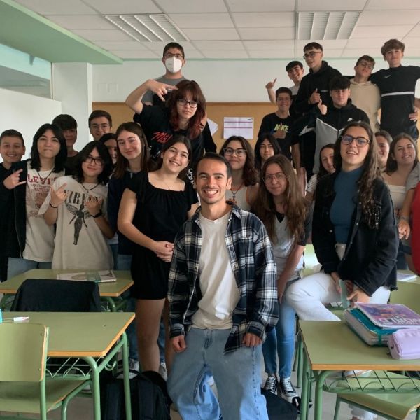 Ray Ray Martinez posing with his class in Spain